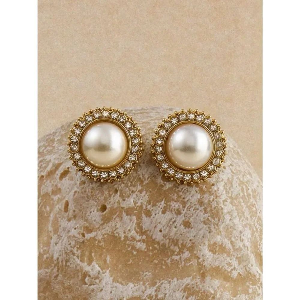 Pearl stud earrings #2512